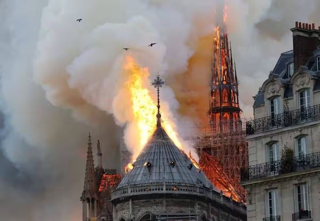 L’incendie de Notre-Dame : mystères et controverses