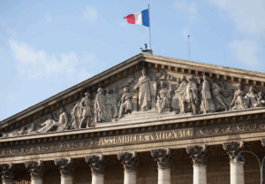 L’inaction de l’opposition en France : un système politique à bout de souffle