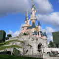 Fillette de 9 ans « mariée » à Disneyland Paris : l’Occident s’effondre dans une décadence abjecte !