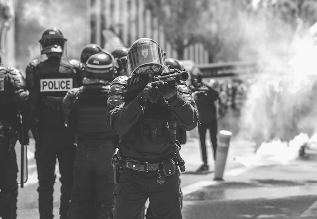 Stop à la racaille, il faut cogner fort !