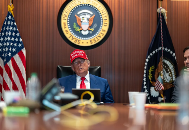 La bipolarité des décisions de Trump brouille les cartes et devient illisible