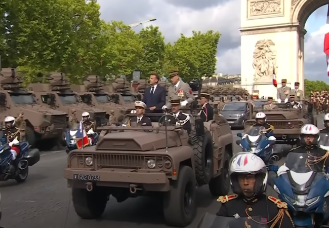 Que cache la démission du Chef d'état-major des armées Thierry Burckhardt ?