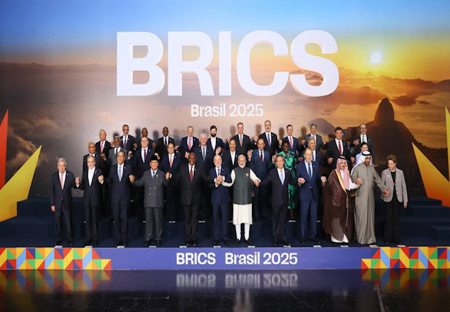 Trump fait du chantage aux pays qui soutiennent les Brics