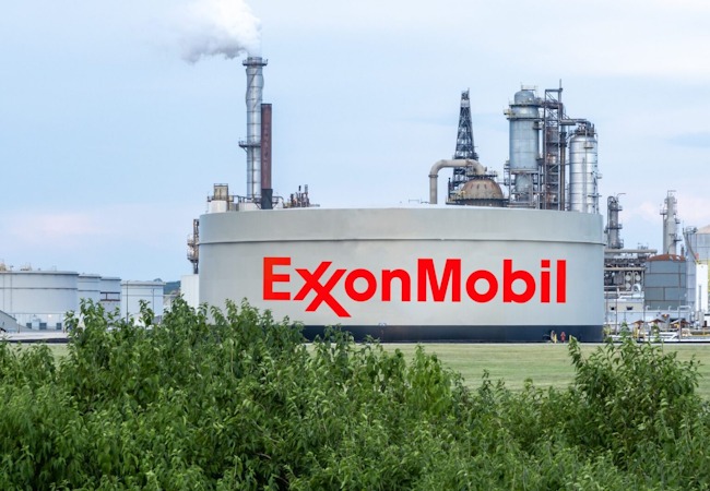 ExxonMobil Retourne en Russie, TotalEnergies Reste à l’Écart