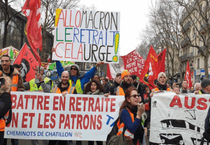 Rentrée parlementaire : vers un vote sur une motion de censure dès septembre ?