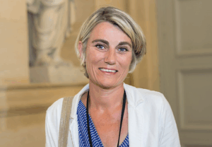 Stéphanie Rist : une ministre de la Santé aux liens trop étroits avec big pharma