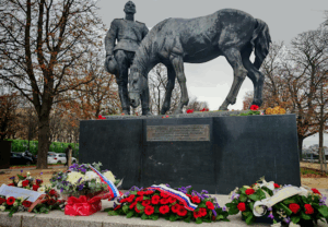 Les commémorations du 11 Novembre mémoire de lArmistice et ombres historiques - MultiPol 360 Les commémorations du 11 Novembre : mémoire de l'Armistice et ombres historiques