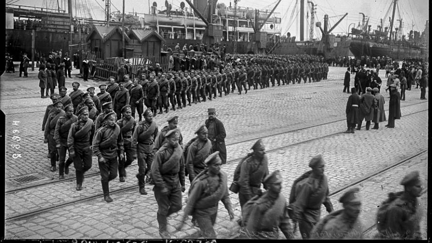 corps expéditionnaire russe - MultiPol 360 Des soldats russes débarquent à Marseille. 26 avril 1916