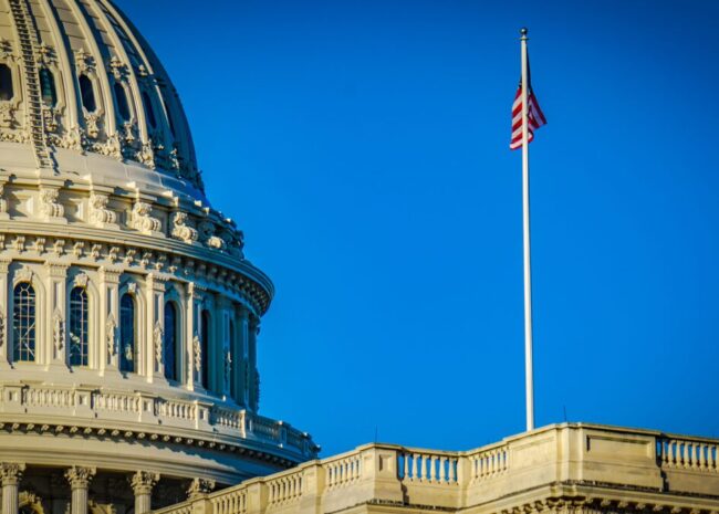 Fin du shutdown gouvernemental américain : un soulagement temporaire après 42 jours de paralysie