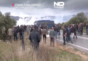 Capture décran Euronews - MultiPol 360 la Grèce paralysée par la colère des agriculteurs