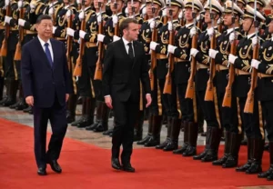 Macron en Chine : l’humiliation protocolaire d’un président qui n’a plus ni crédit ni poids