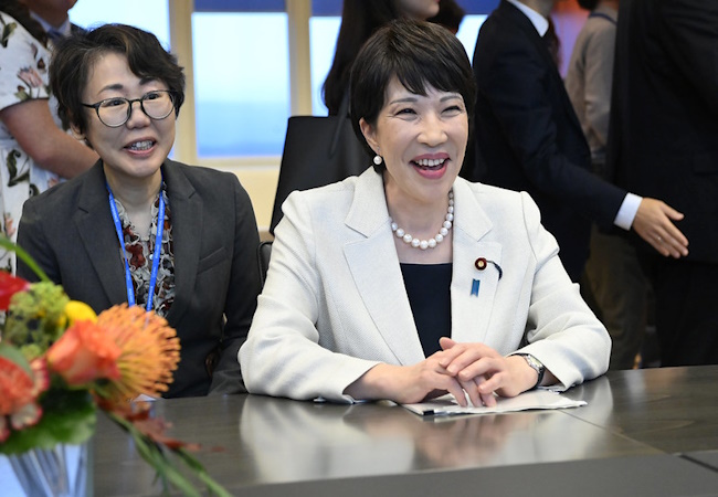 Sanae Takaichi : l’ultra-conservatrice japonaise renforce son pouvoir après une victoire écrasante