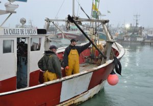 Hausse du gazole : les pêcheurs bretons asphyxiés, victimes des décisions idiotes des dirigeants européens